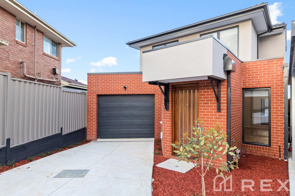2/8 Landhill Ct, Hallam, VIC 3803