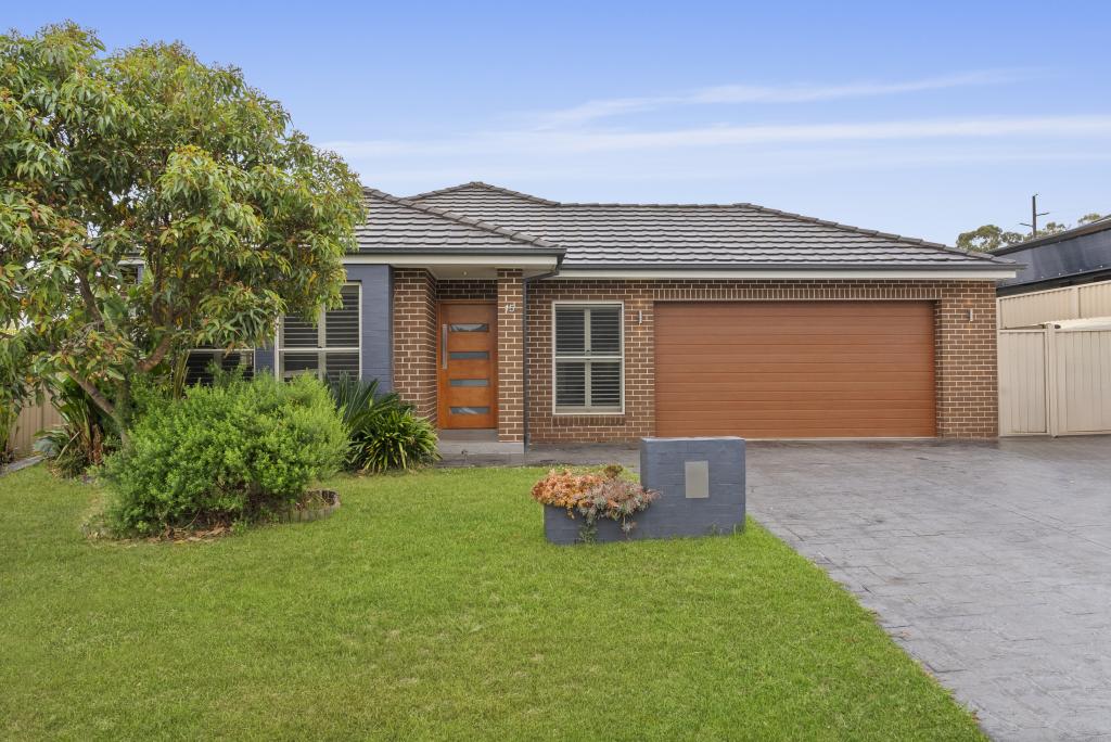 15 Lancaster St, Gregory Hills, NSW 2557