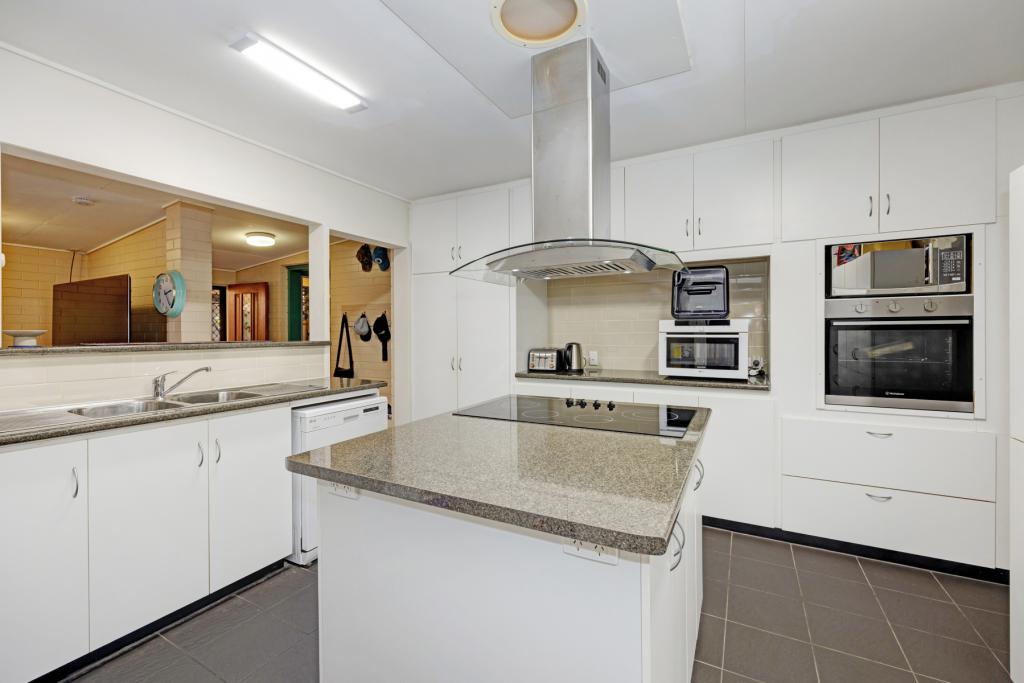 3 MILES AVE, KELSO, QLD 4815
