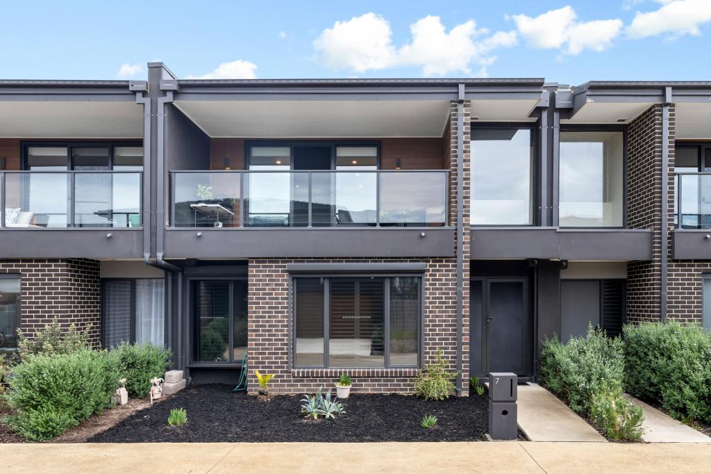 7 Farm Rd, Keysborough, VIC 3173