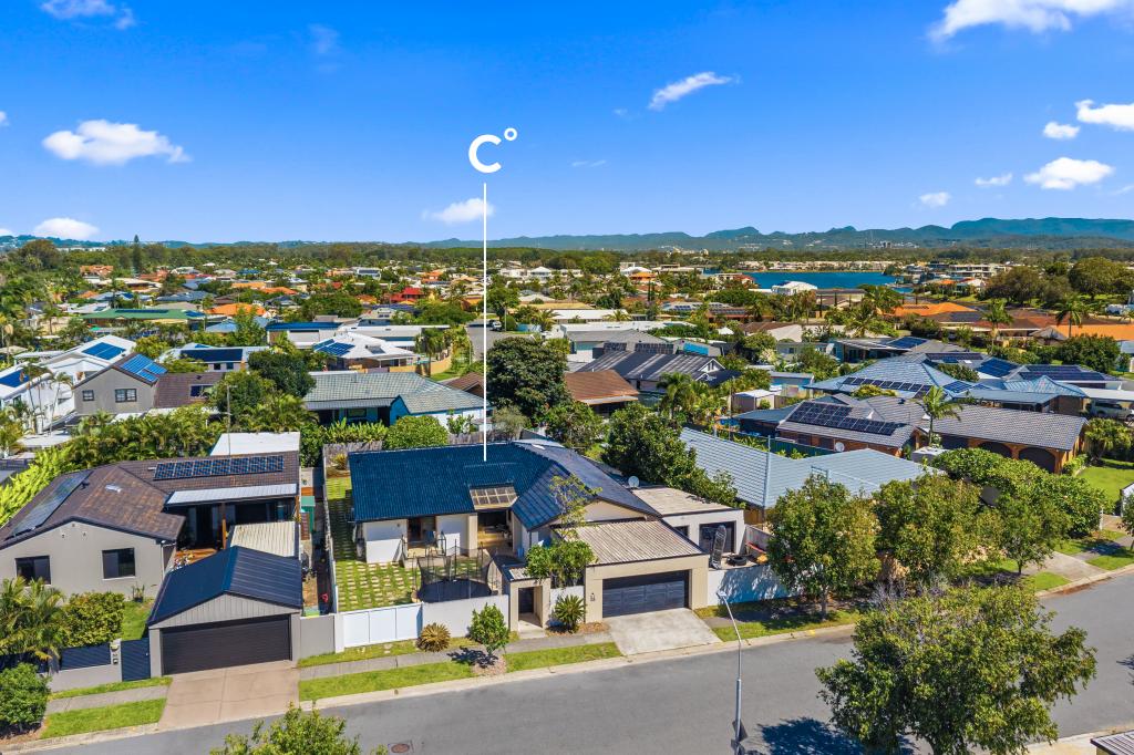 51 Arcadia Dr, Mermaid Waters, QLD 4218