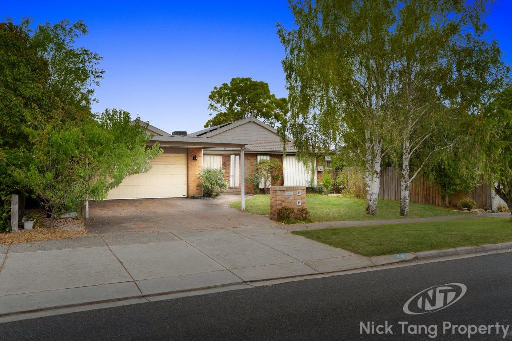 95 Waverley Park Dr, Cranbourne North, VIC 3977