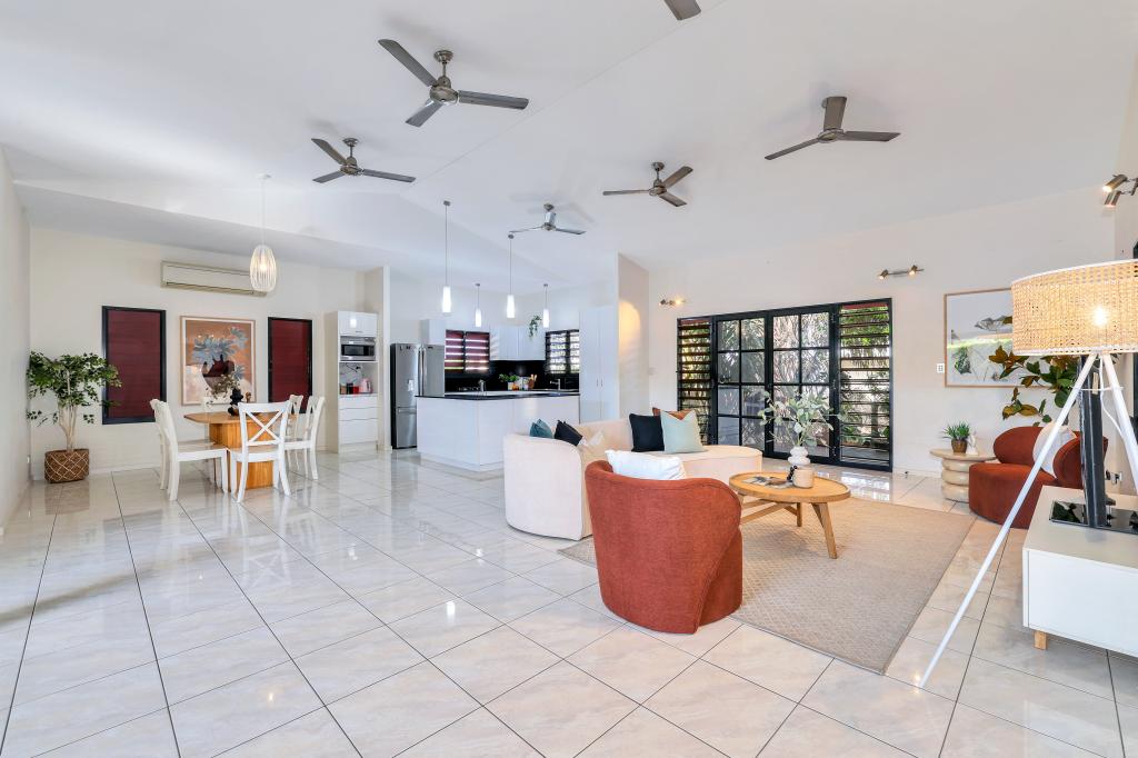 7 La Pira Cct, Rosebery, NT 0832
