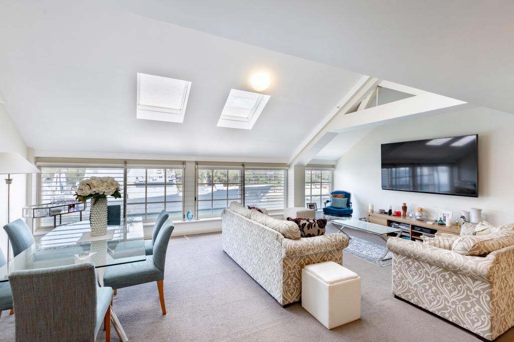 533/6 Cowper Wharf Rd, Woolloomooloo, NSW 2011