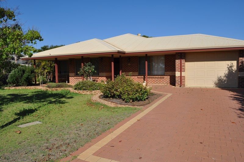 4 Grosvenor Cl, Woorree, WA 6530