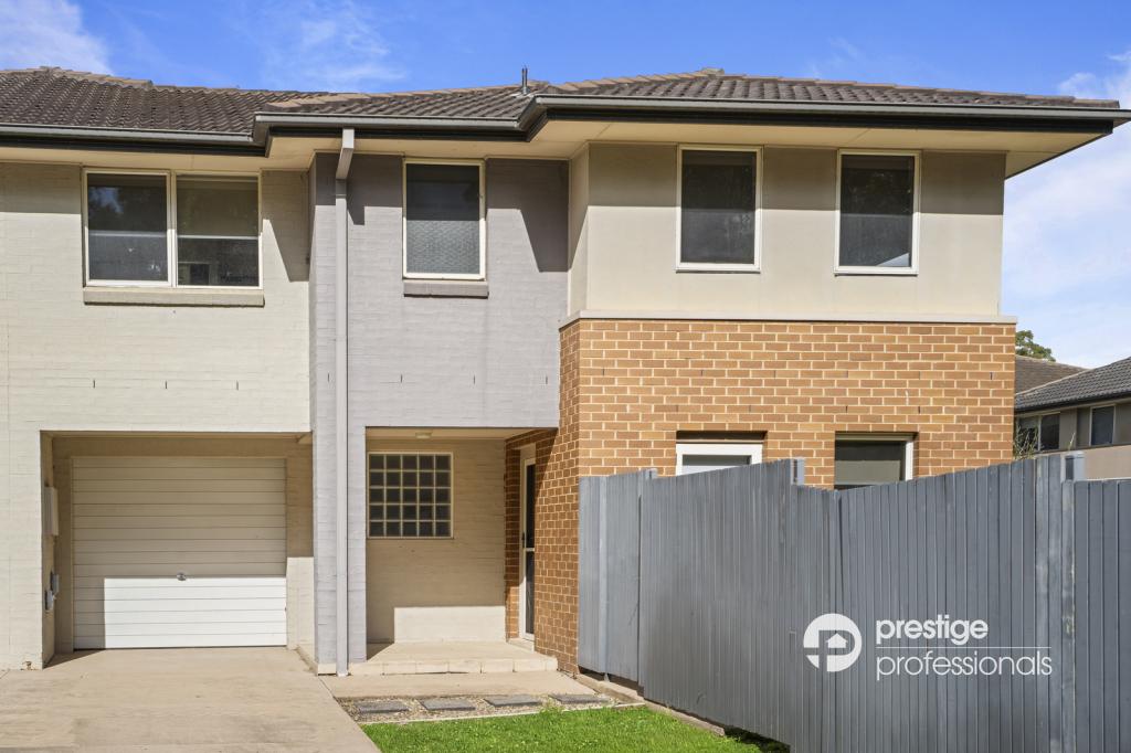 45 Parkwood Rd, Holsworthy, NSW 2173
