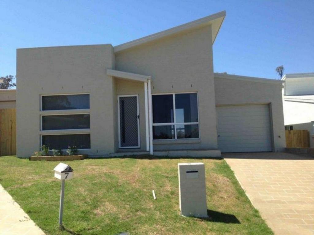 7a Augusta Cl, Warwick, QLD 4370