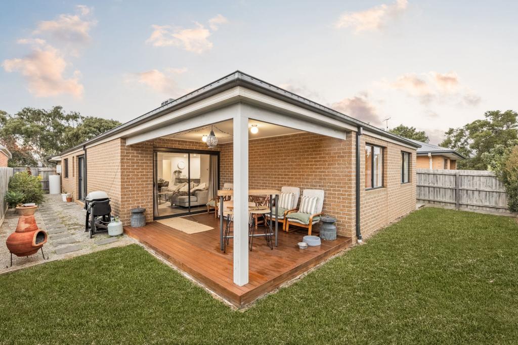 30 Rocky Point Rd, Armstrong Creek, VIC 3217