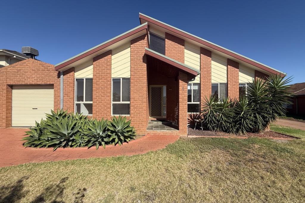 1/55-57 PECKS RD, SYDENHAM, VIC 3037