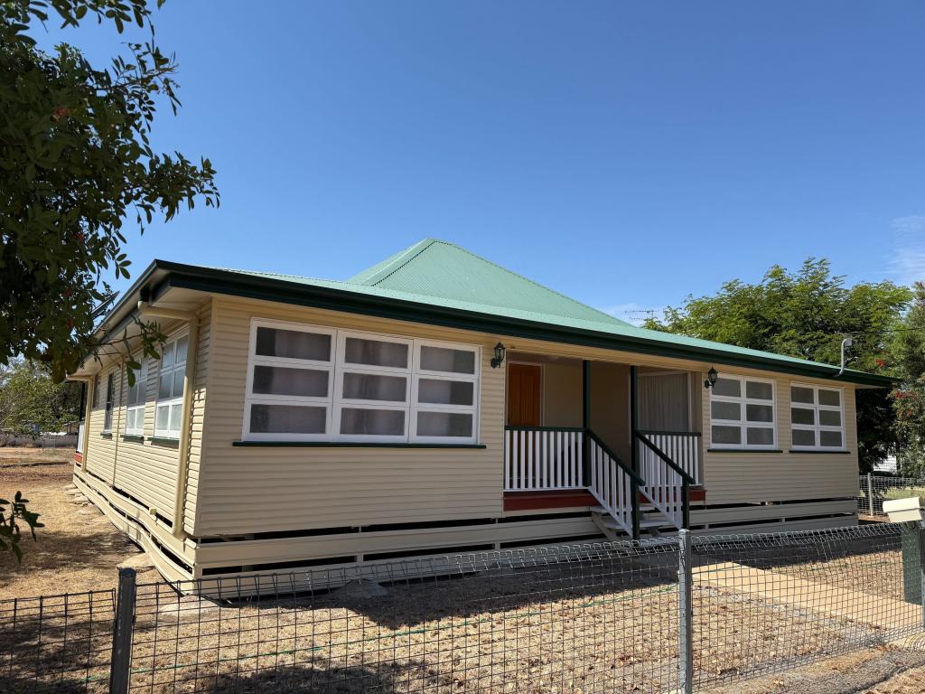 104 Crane St, Longreach, QLD 4730