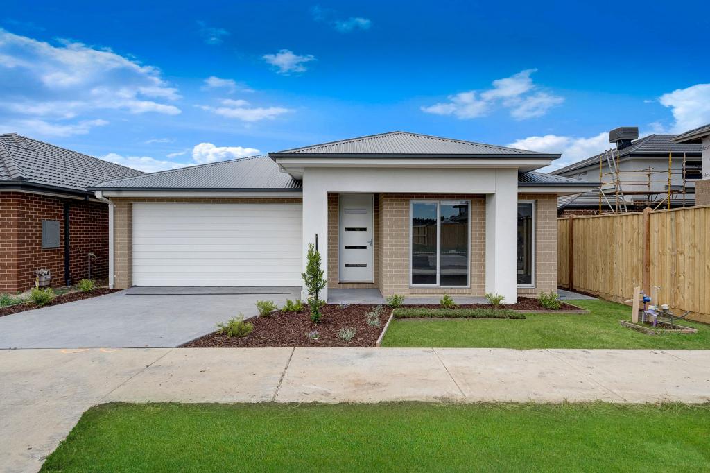 17 BURSARIA GR, OFFICER, VIC 3809