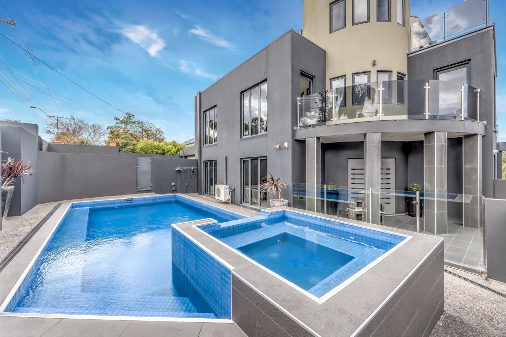 144 Ferntree Gully Rd, Oakleigh East, VIC 3166