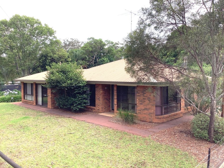 8573 New England Hwy, Hampton, QLD 4352