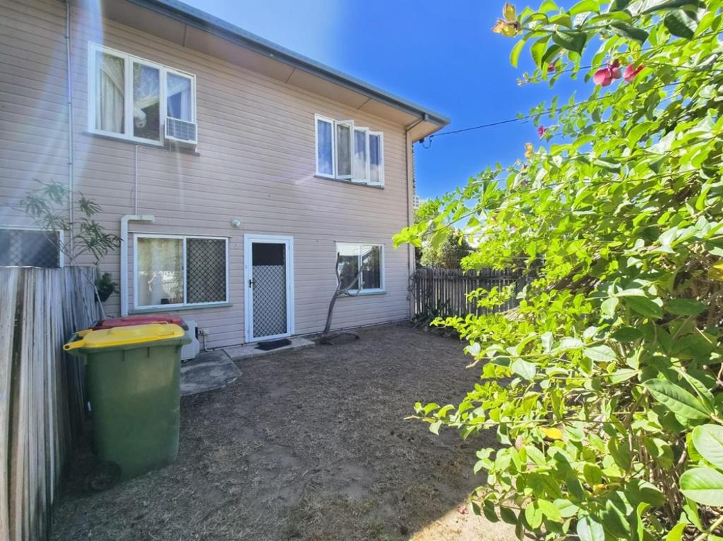 2/11 Burton St, Mysterton, QLD 4812