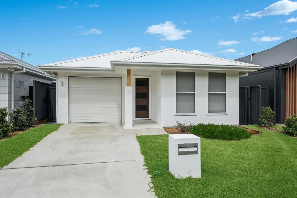 35 Solomon Dr, Lake Cathie, NSW 2445