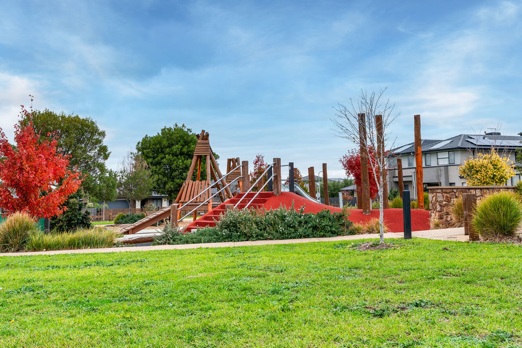 10 Honeybrook Lane, Clyde, VIC 3978