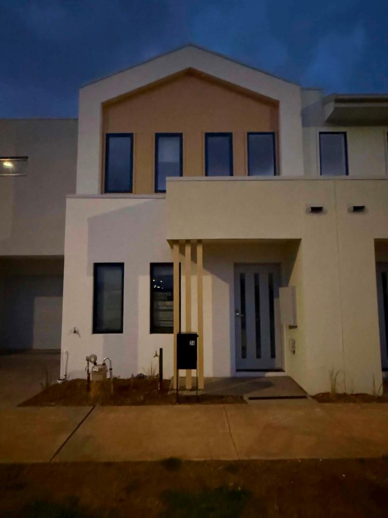26 DEANSIDE DR, DEANSIDE, VIC 3336