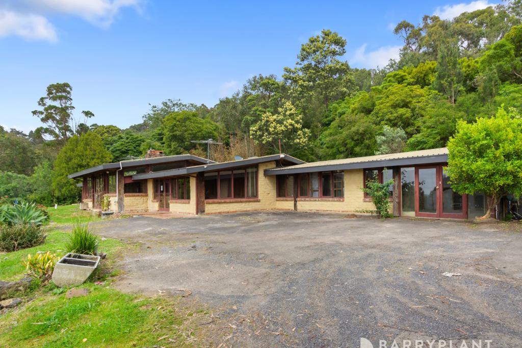 11 CORNISH RD, LYSTERFIELD, VIC 3156