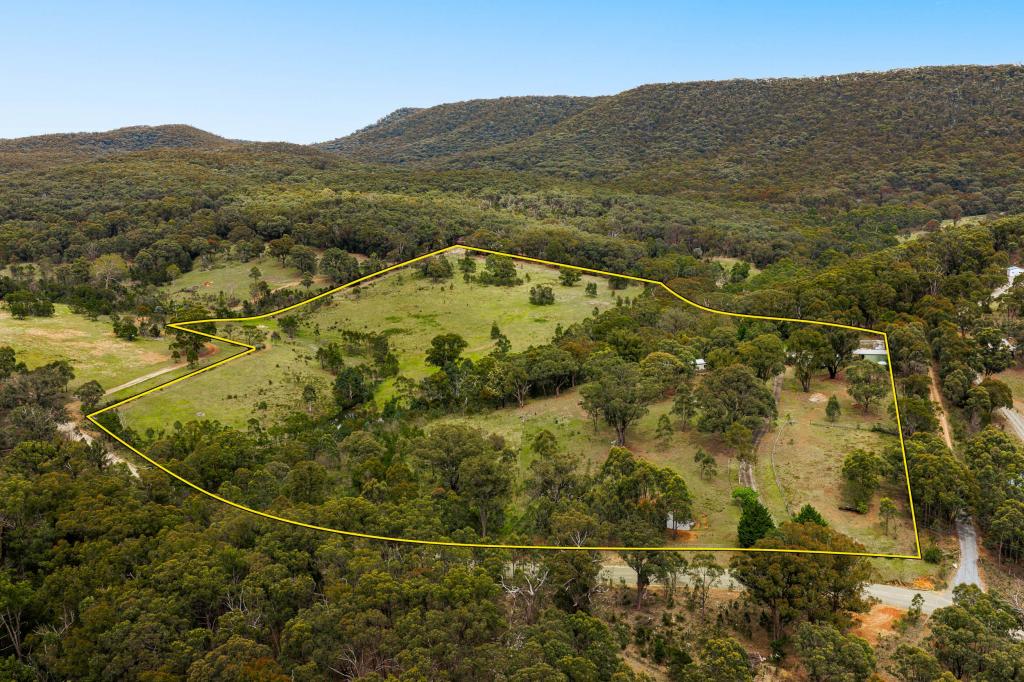 208 NARELLE LANE, GREENWICH PARK, NSW 2580