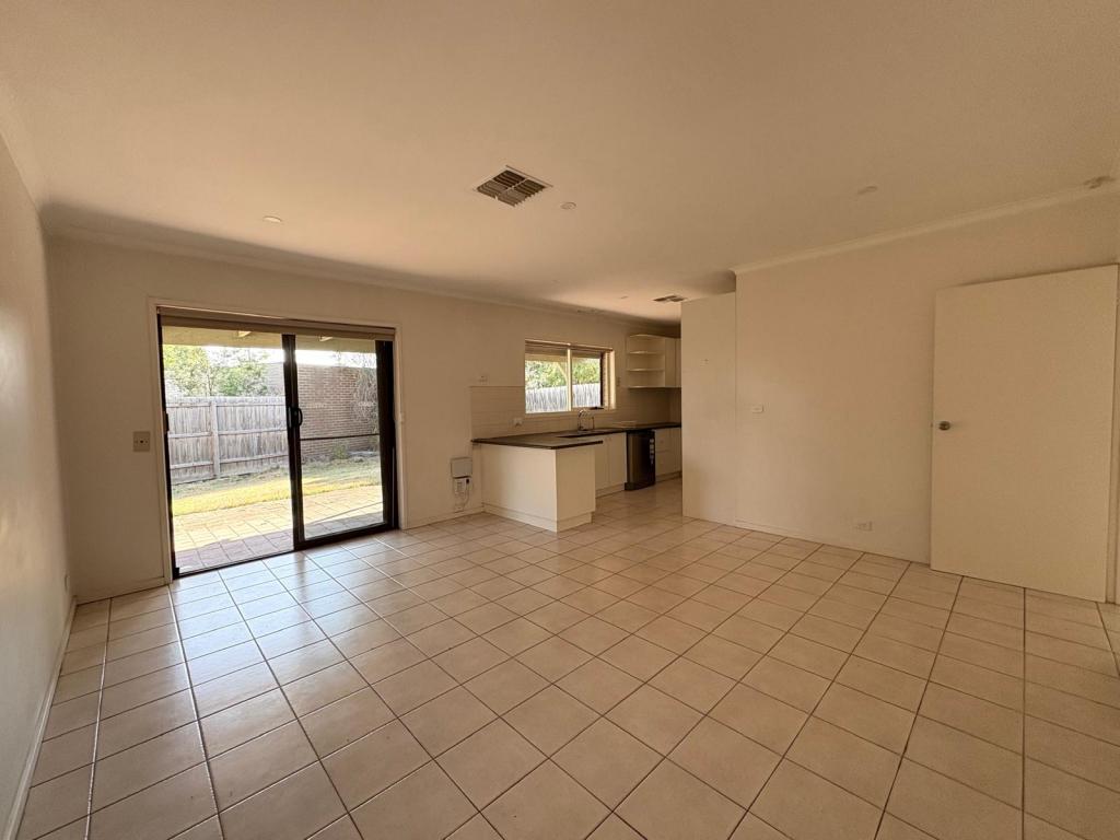 61 Catherine Ave, Tullamarine, VIC 3043
