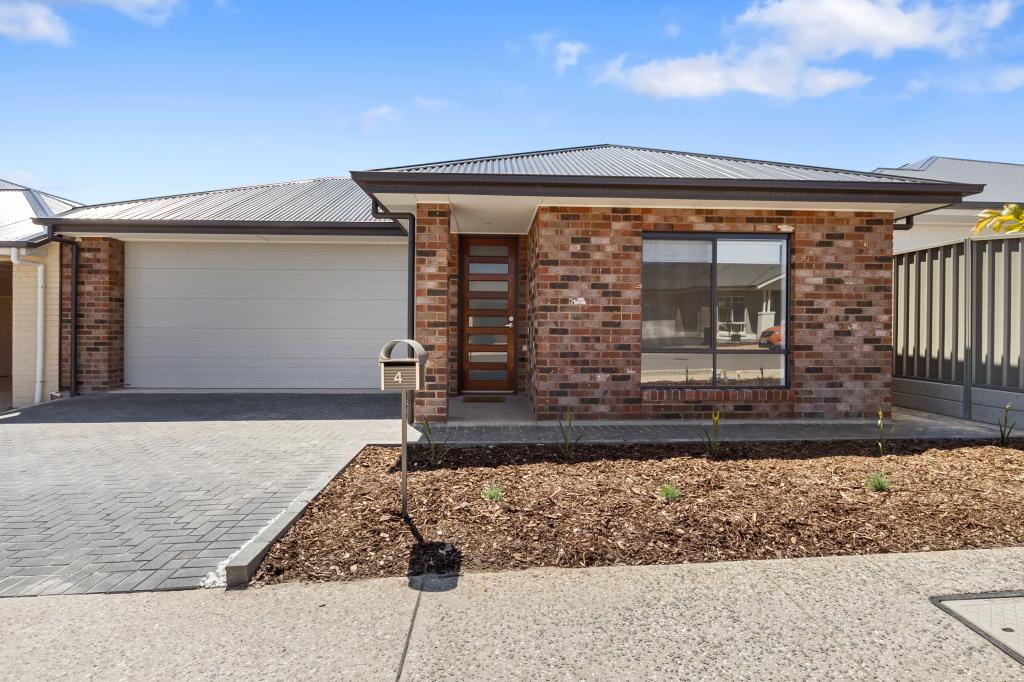 4 Inverhuron Pl, Seaford Heights, SA 5169