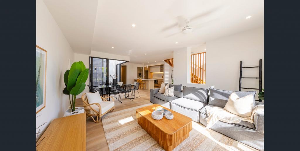 7 Bombora Dr, Bokarina, QLD 4575