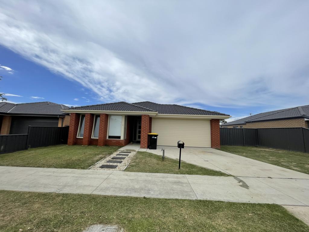 5 Kennelly Cres, Stratford, VIC 3862