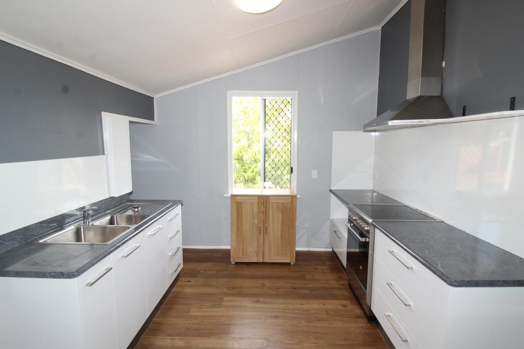 10 Ebony St, Parkside, QLD 4825