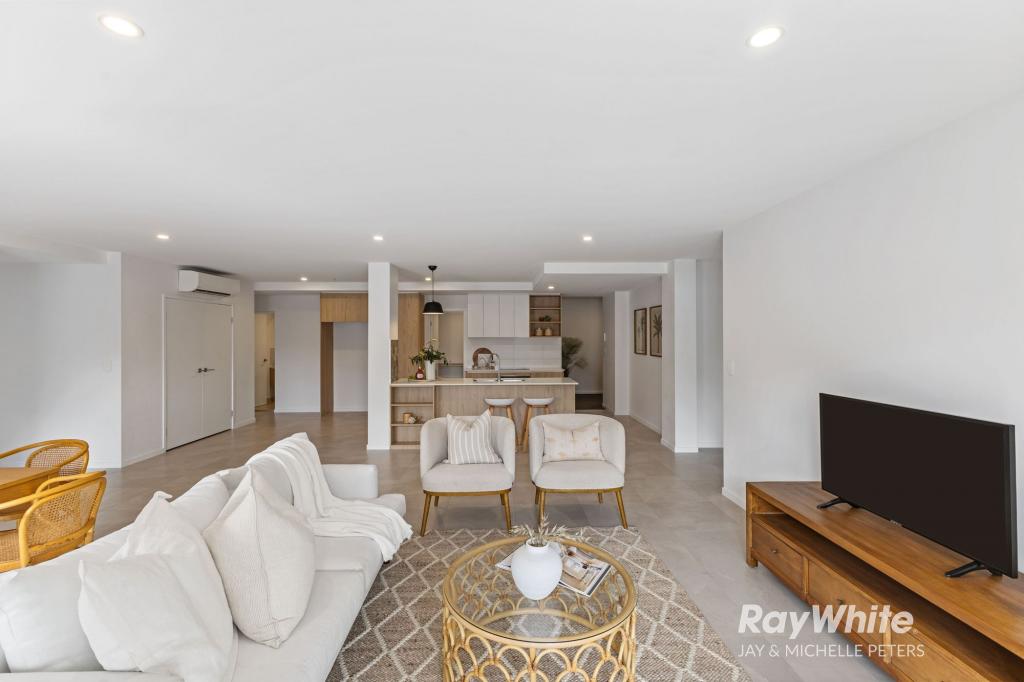 1/174-176 Mein St, Scarborough, QLD 4020