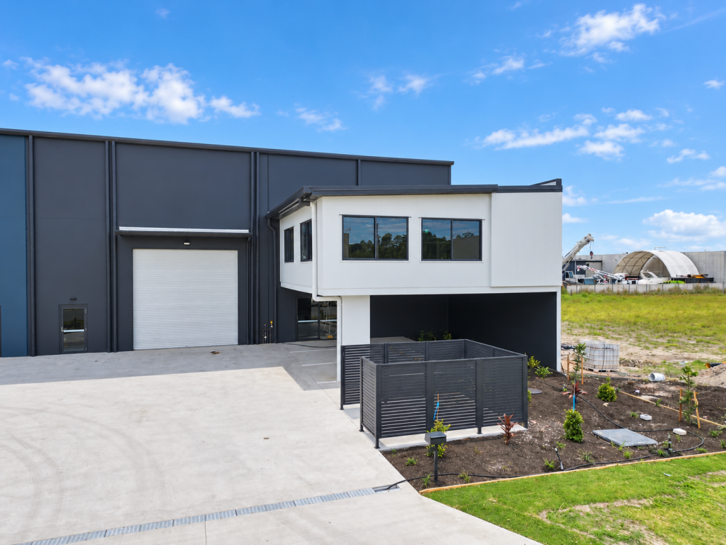 2/61 EDISON CRES, BARINGA, QLD 4551
