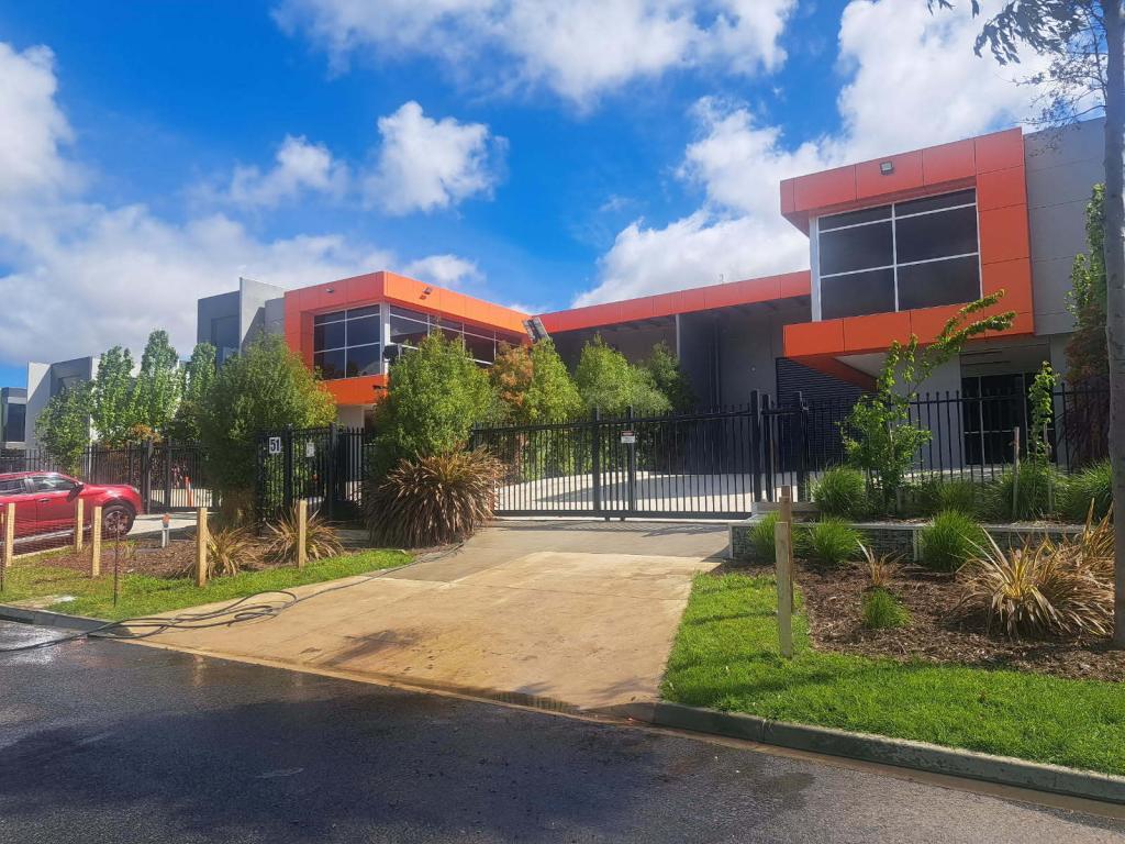 2/51 Ravenhall Way, Ravenhall, VIC 3023