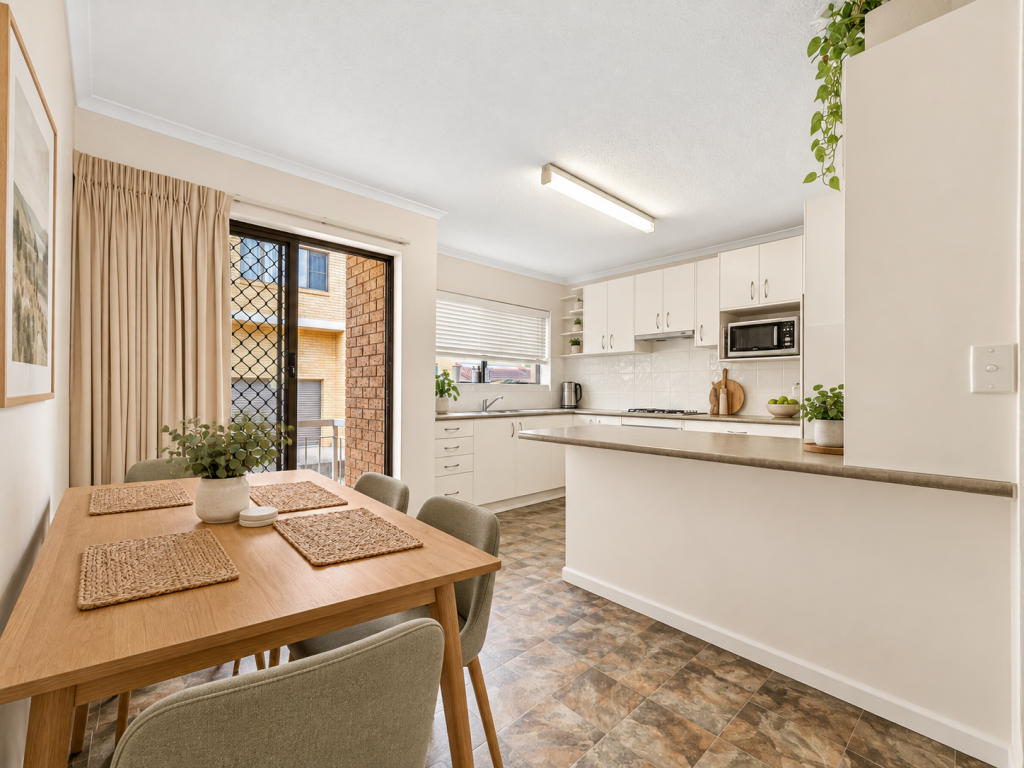 2/63 Nicklin St, Coorparoo, QLD 4151