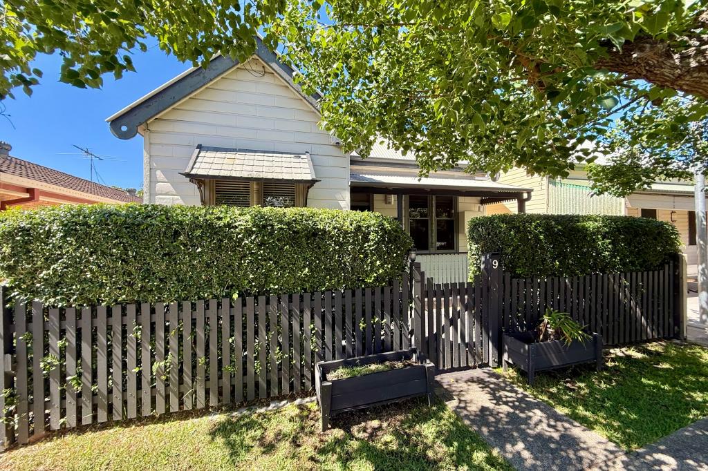 9 Kent St, Hamilton, NSW 2303