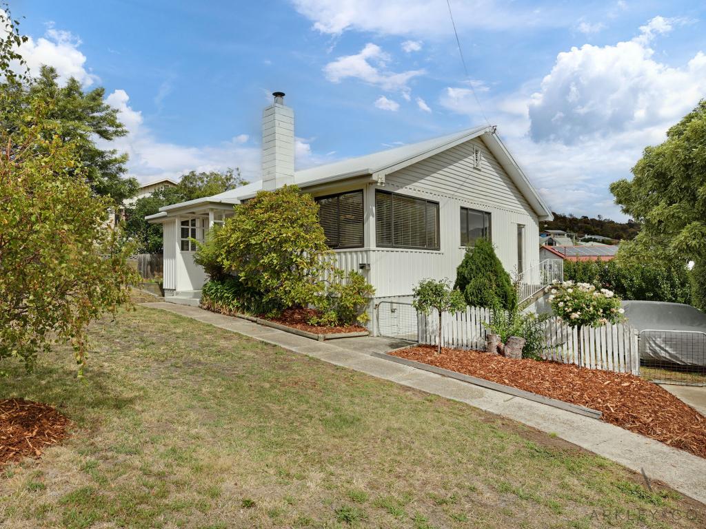 34 Riawena Rd, Montagu Bay, TAS 7018