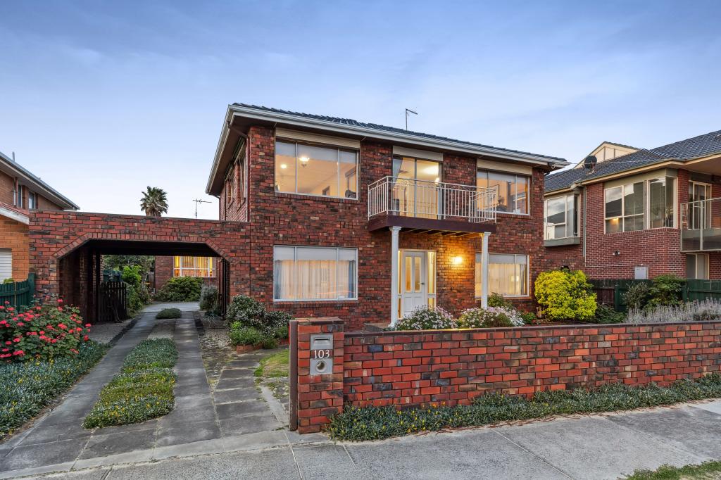 103 Esplanade, Altona, VIC 3018