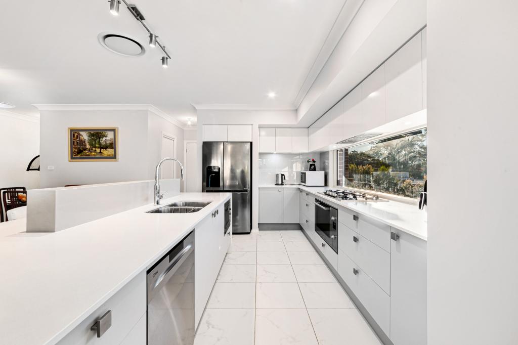 2/72 Newling St, Lisarow, NSW 2250