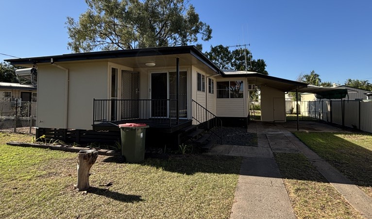 8 Brennan St, Dysart, QLD 4745