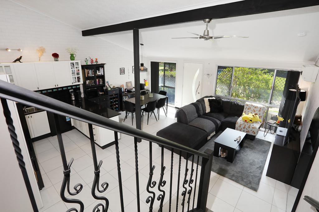 2/77 Price St, Nerang, QLD 4211