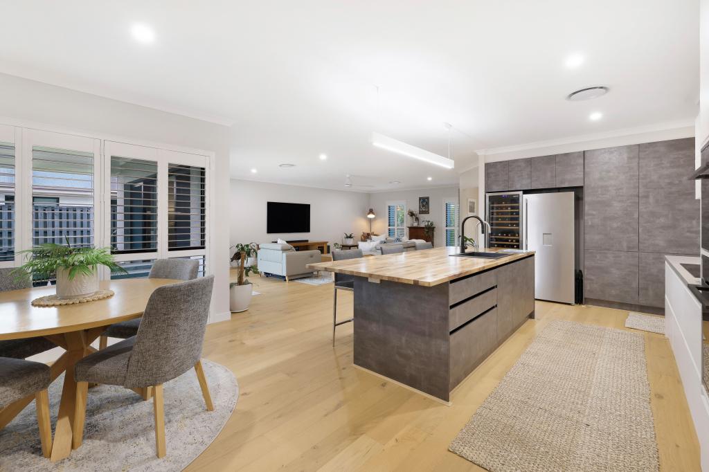 44 Treeline Cct, Upper Coomera, QLD 4209