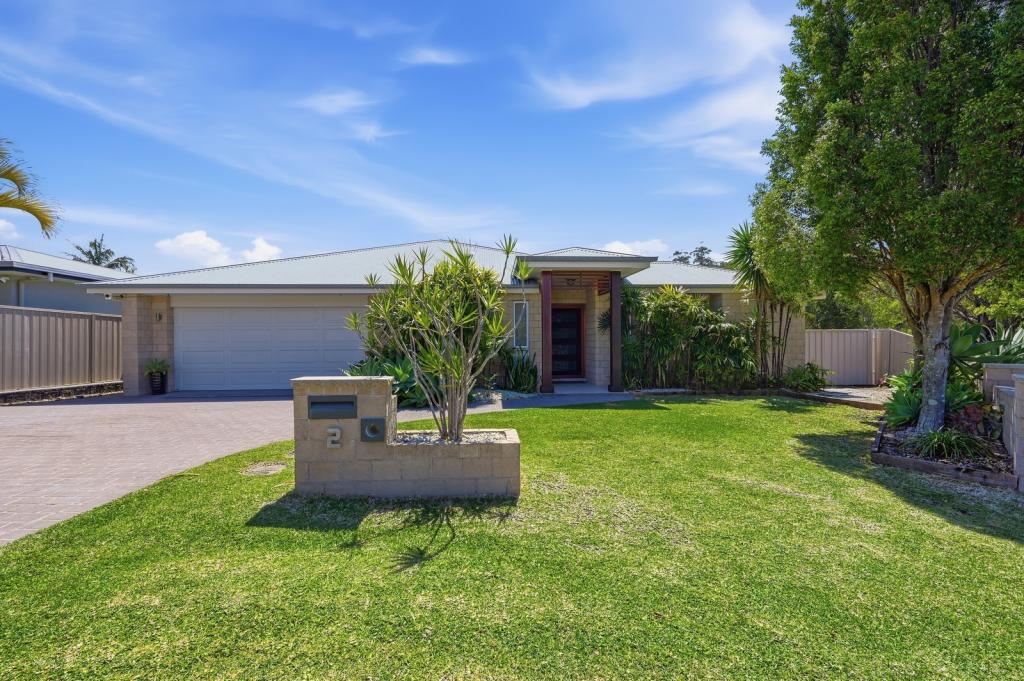2 Admiralty Dr, Safety Beach, NSW 2456