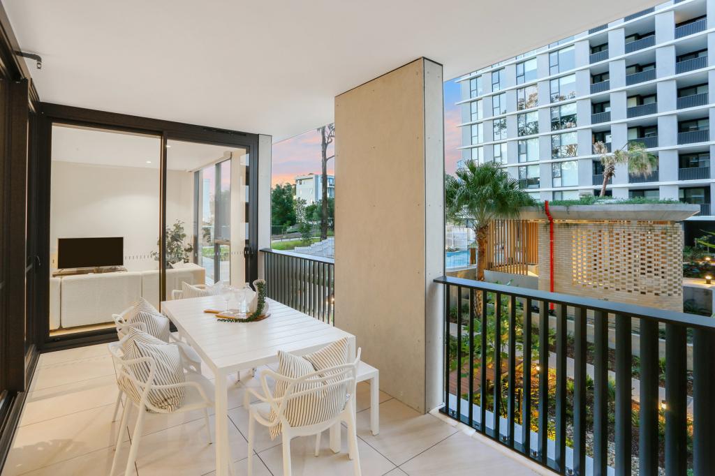 225/25 SPURWAY DR, NORWEST, NSW 2153