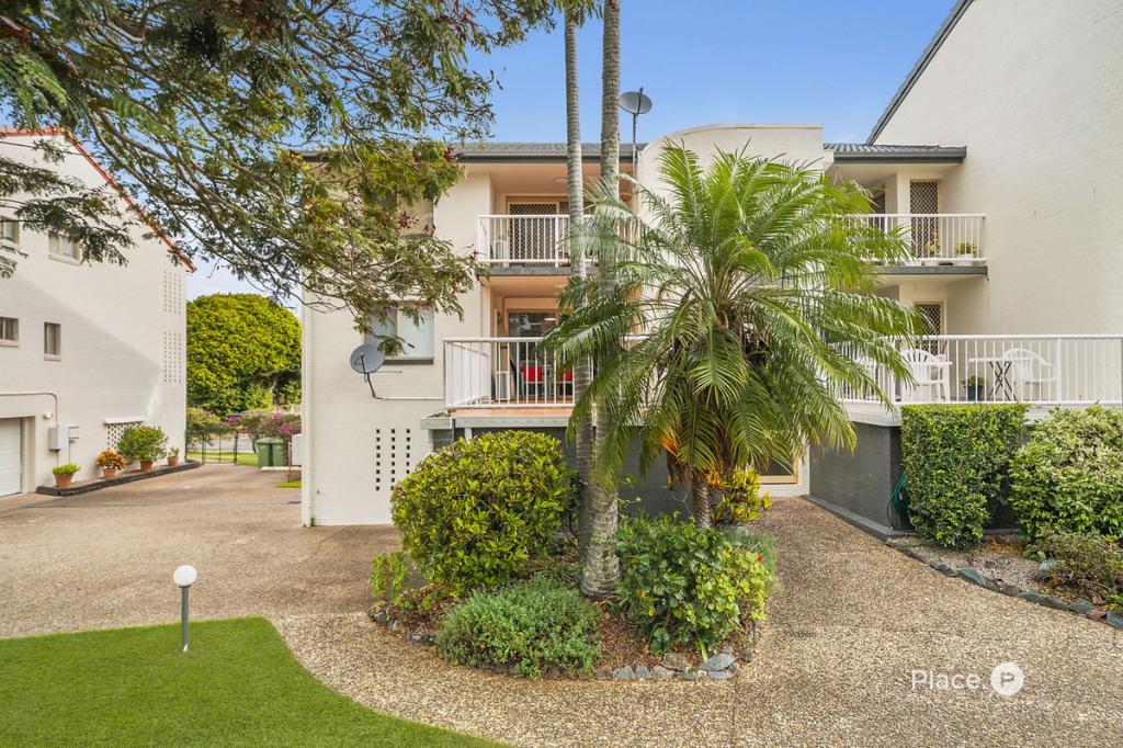 2/7a Shields St, Redcliffe, QLD 4020