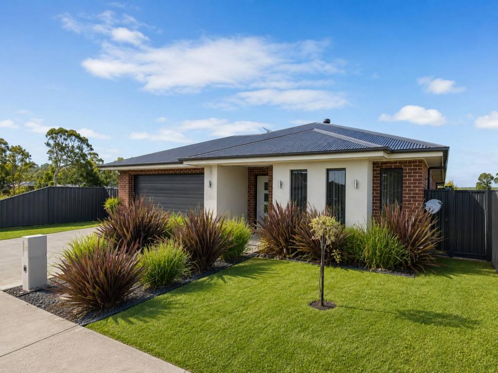 9 Hardie Pl, Stratford, VIC 3862
