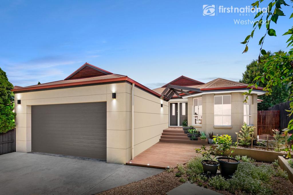 9 NICHOLSON CL, WERRIBEE, VIC 3030