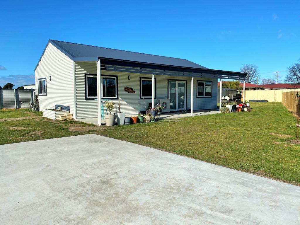 2/10 Stewart Ct, St Helens, TAS 7216