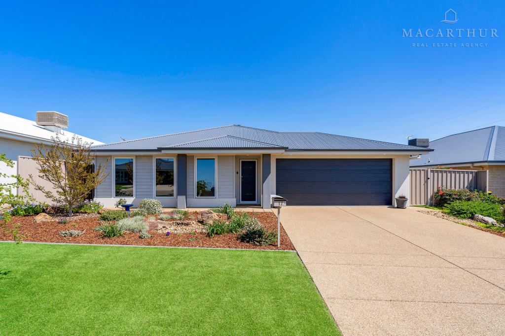 17 THANE CT, LLOYD, NSW 2650