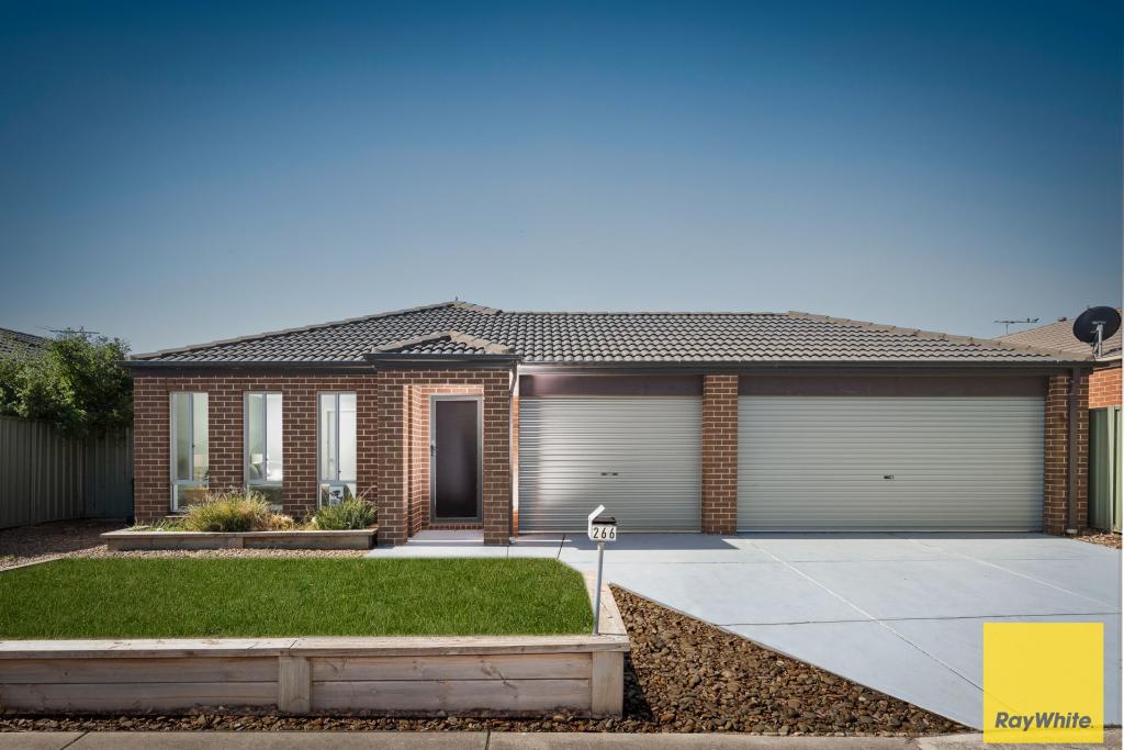 266 BLACK FOREST RD, WYNDHAM VALE, VIC 3024