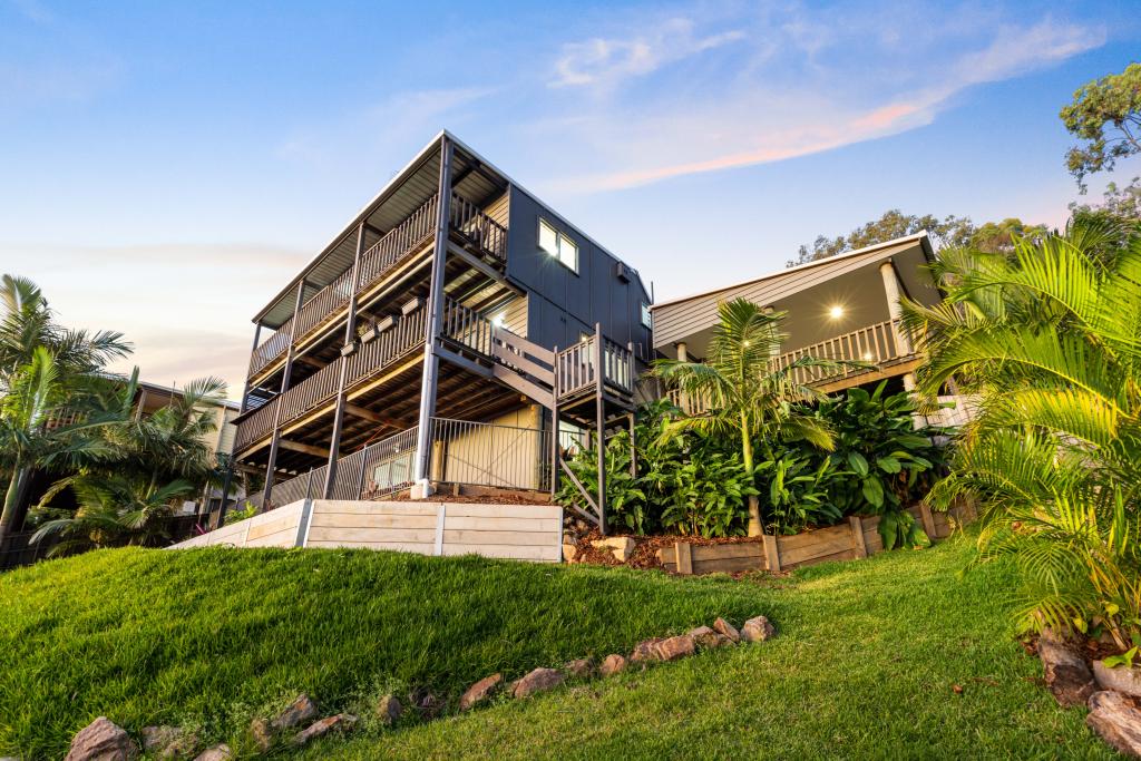 12 HUMMINGBIRD TCE, COOLUM BEACH, QLD 4573