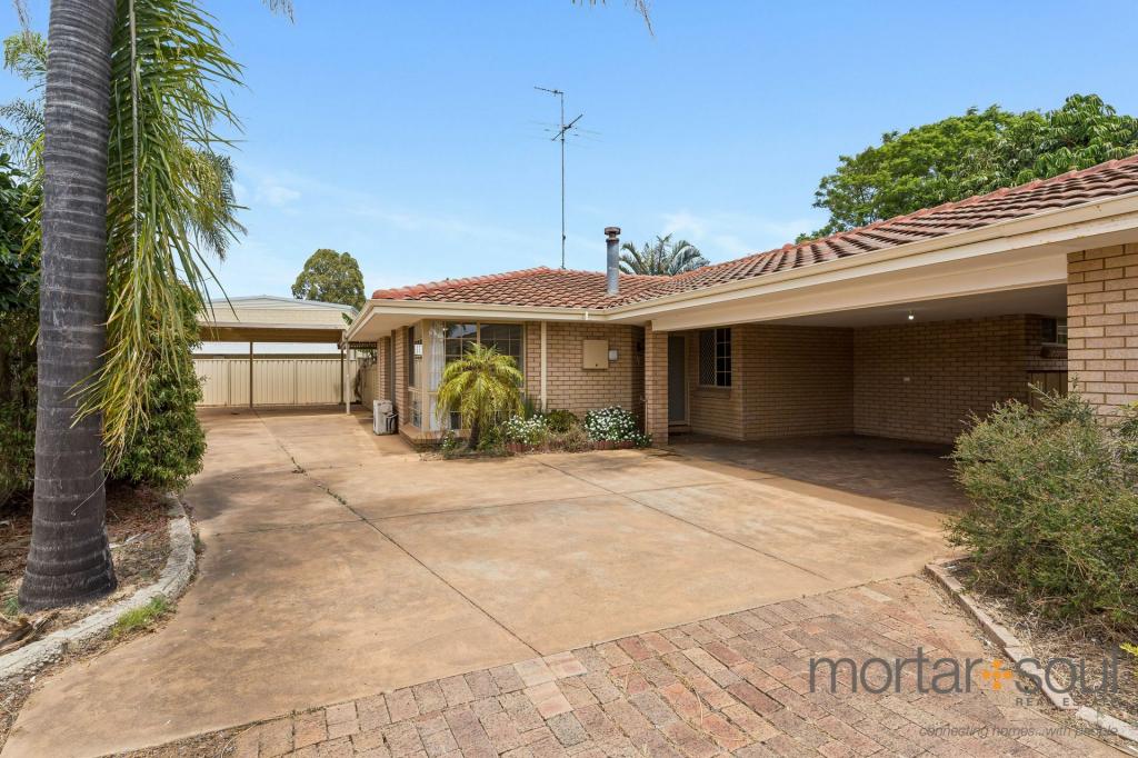 2/9 Spruce Ct, Halls Head, WA 6210
