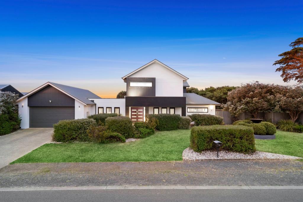 76 Fourteenth Rd, Connewarre, VIC 3227